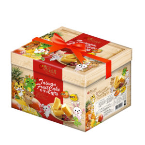 gift box with pineapple and mango fruit cakes
